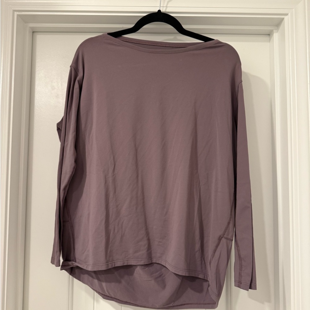 Lululemon Back in Action Long Sleeve *Rulu
Frosted Mulberry